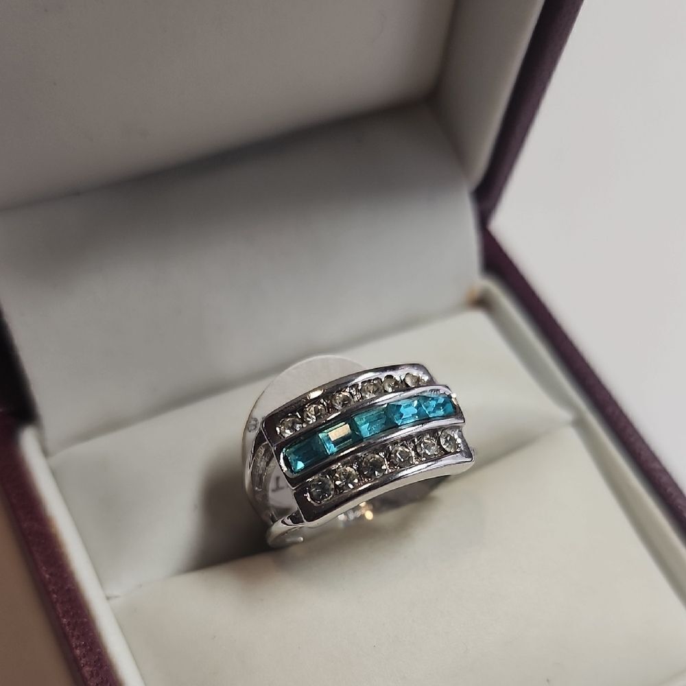 Vintage 18KT Heavy White Gold Electroplated Vintage Ring